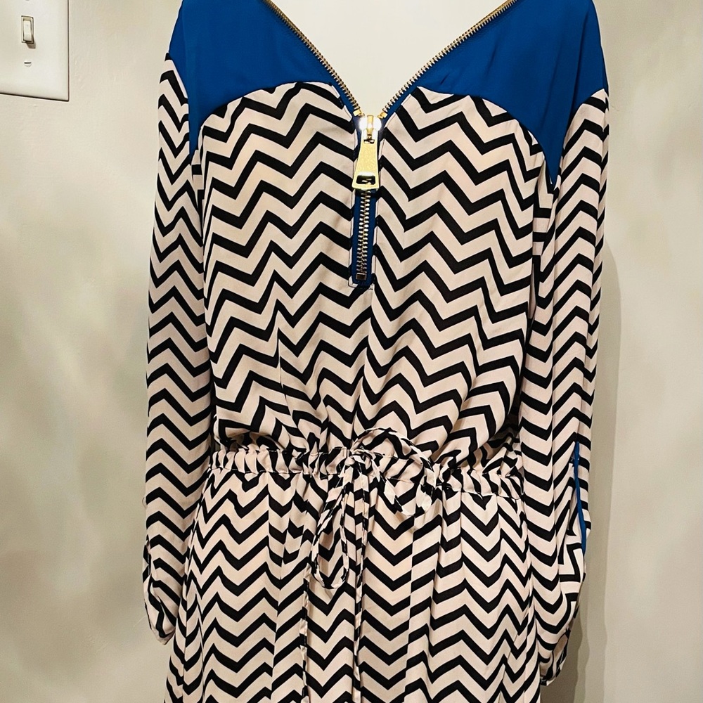 Long sleeve, zipper front gold detail dress